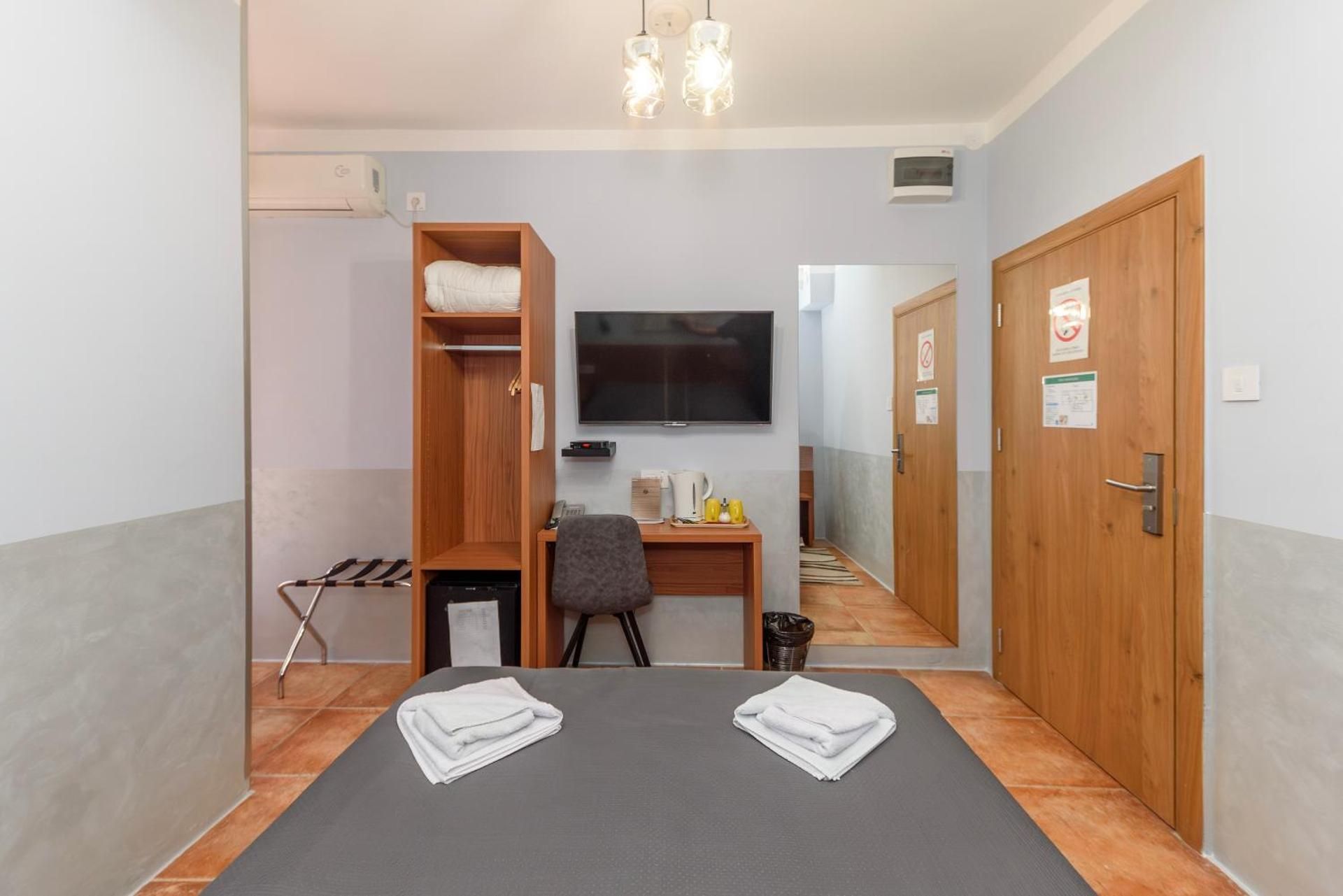 Economy Double Room
