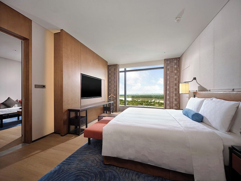 Standard Room, 1 King Bed, River View