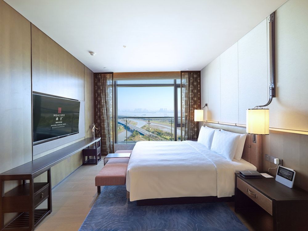 Suite, 1 Bedroom, Club Lounge Access, River View