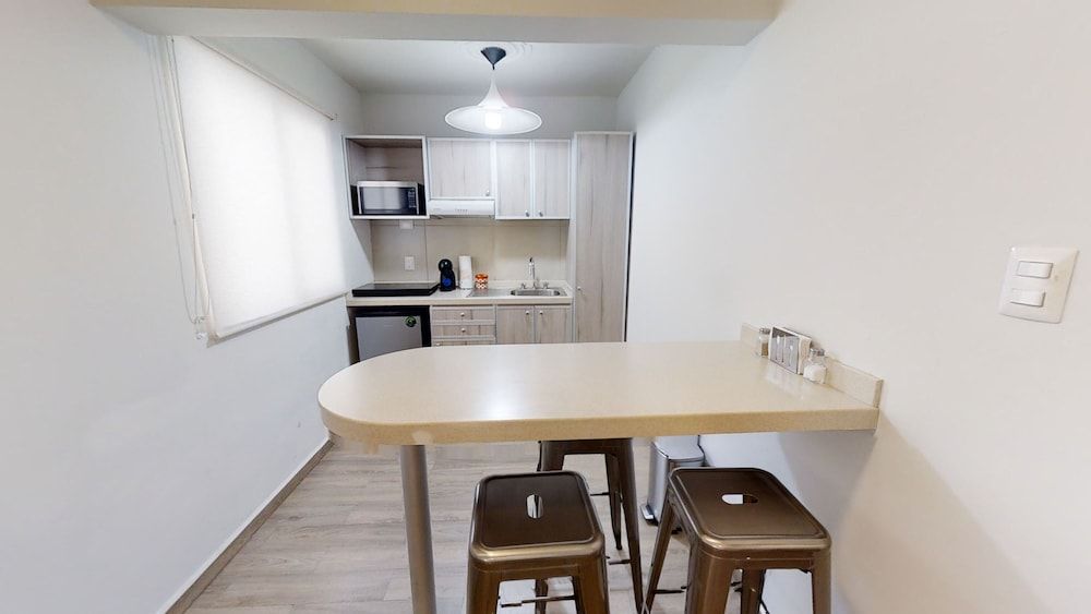 undefined Tokio Suites 6