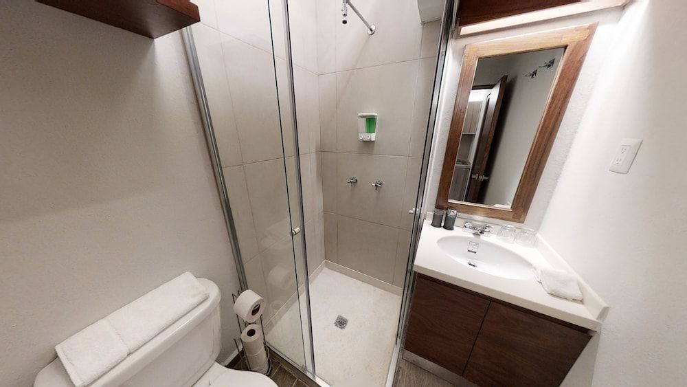 Tokio Suites Business Apartment 4