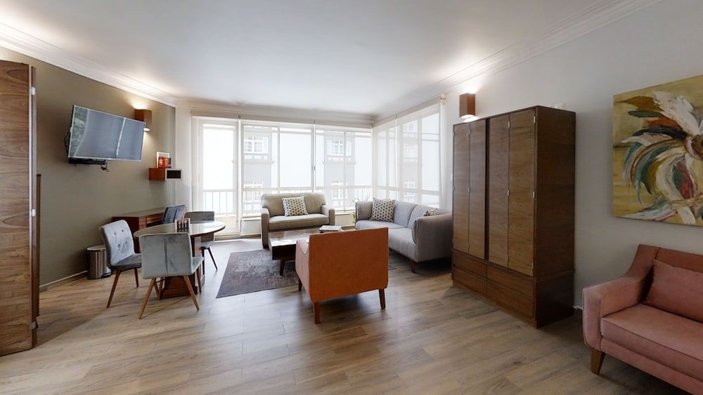 undefined Tokio Suites 2