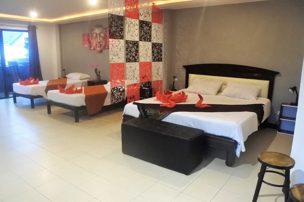 undefined Hi Karon Beach Hotel 3