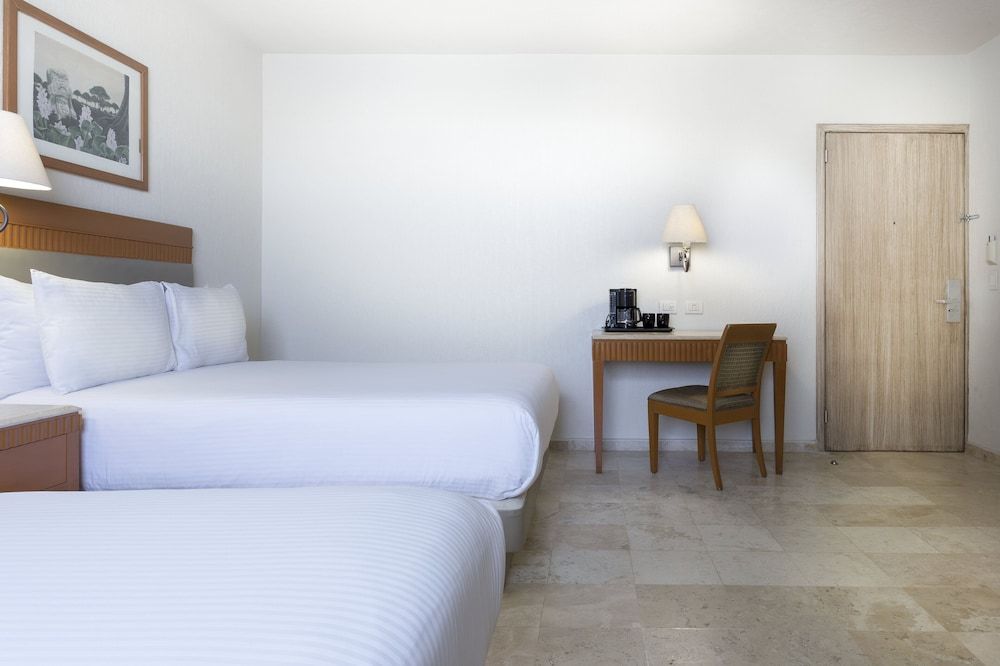 Gamma Villahermosa Centro Deluxe Room, 2 Double Beds 6
