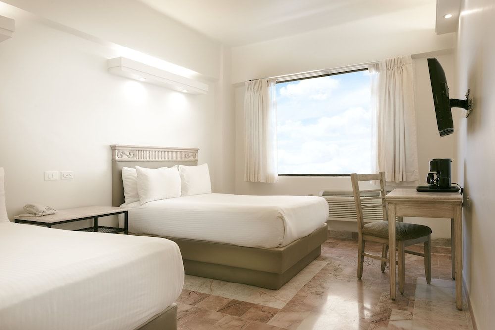 Gamma Villahermosa Centro Deluxe Room, 2 Double Beds 11