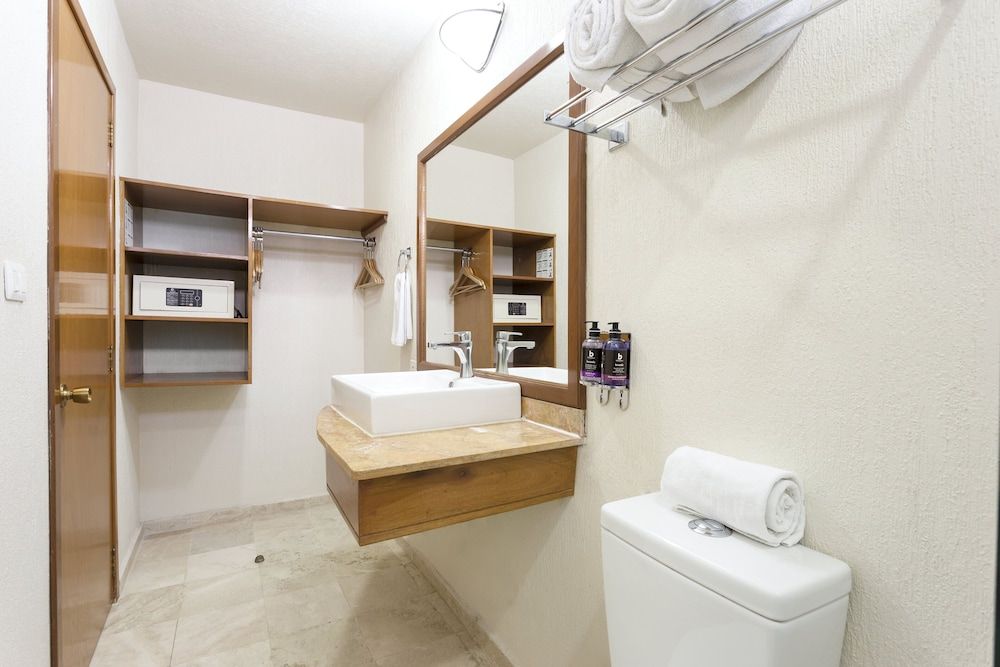 Gamma Villahermosa Centro Deluxe Room, 2 Double Beds 18