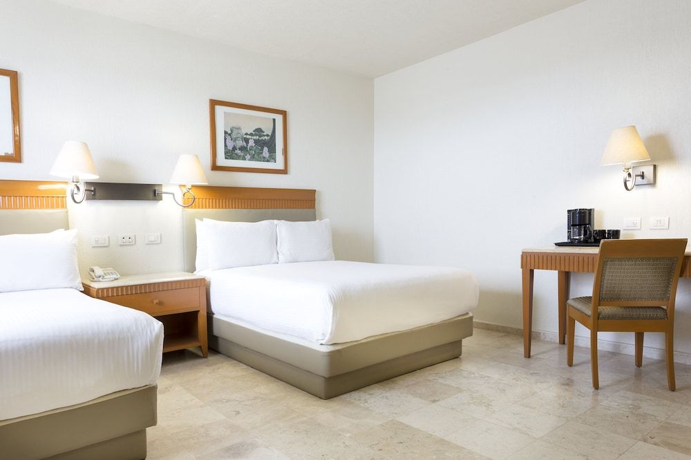 Gamma Villahermosa Centro Deluxe Room, 2 Double Beds 5