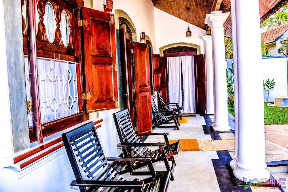 undefined Villa White Dome 3