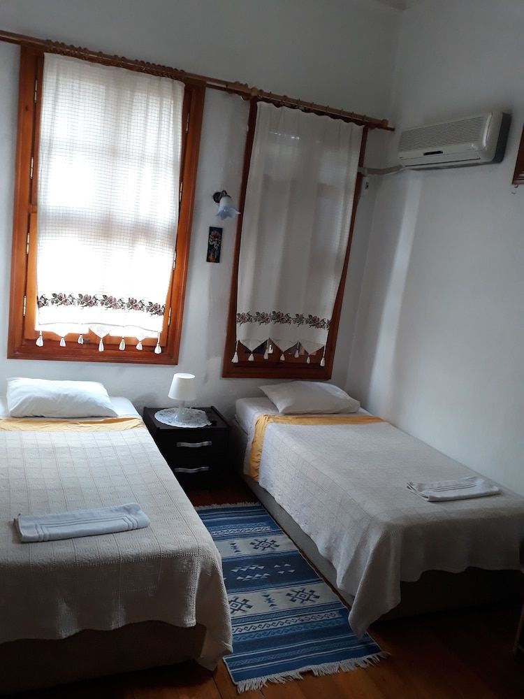 Ayfada Cafe&Pansiyon Basic Twin Room