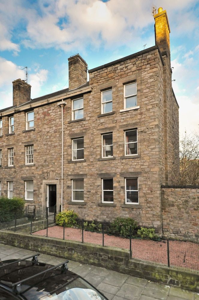 undefined 367 Richmond Place Apartment 2