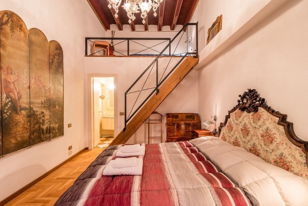 Fenice Backstage over Canal Apartment, 1 Bedroom 5