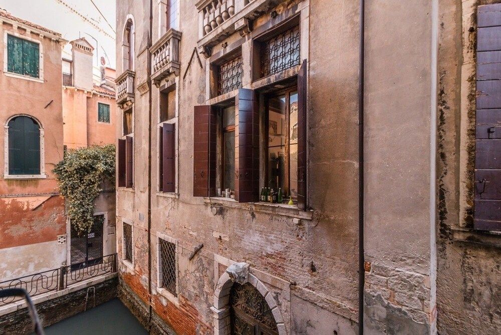 Fenice Backstage over Canal Apartment, 1 Bedroom 32