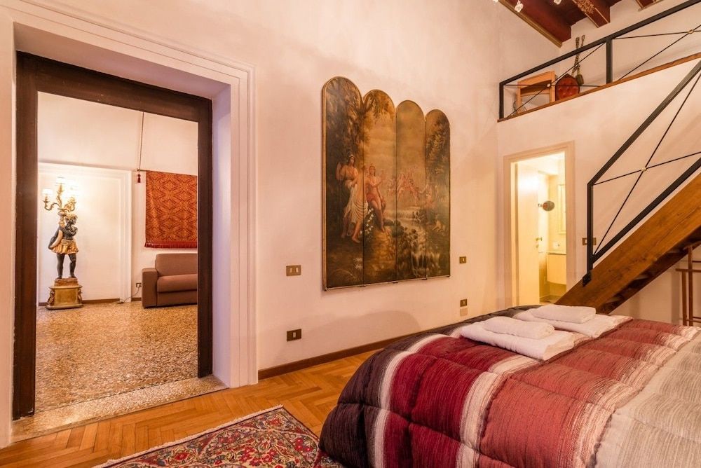 Fenice Backstage over Canal Apartment, 1 Bedroom 4