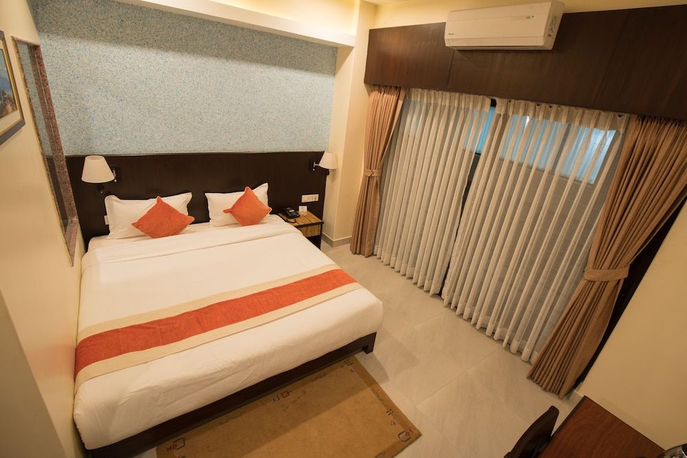 Hotel Shaara Deluxe Double or Twin Room 3