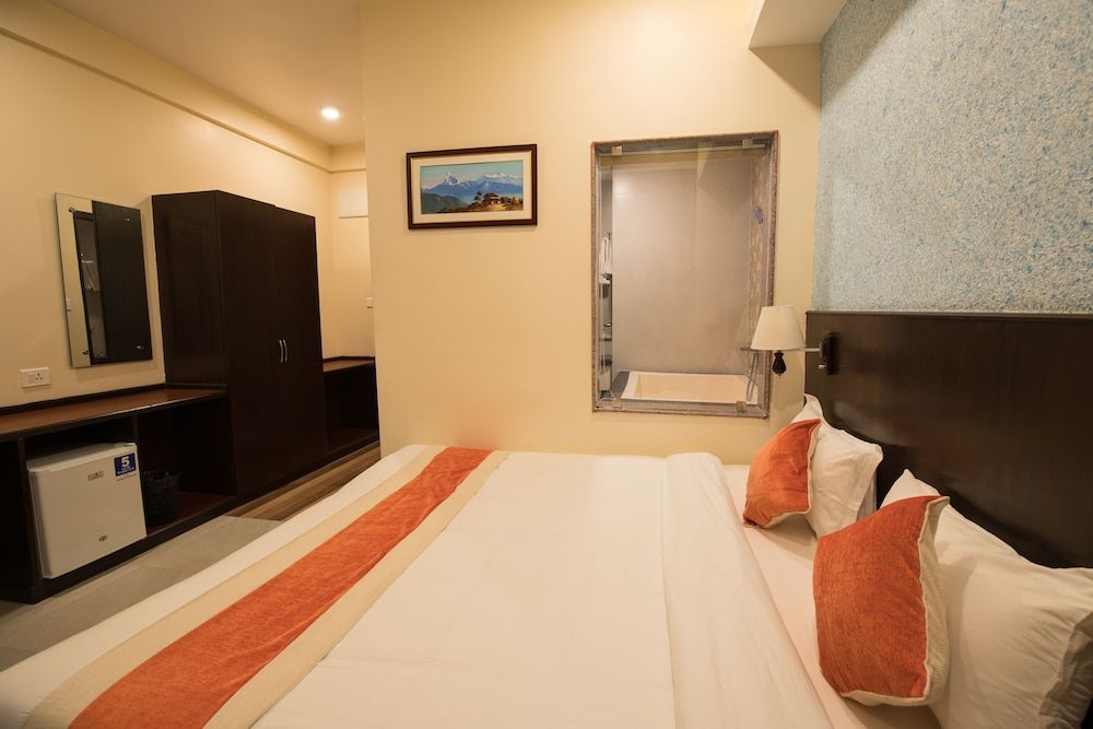 Hotel Shaara Deluxe Double or Twin Room