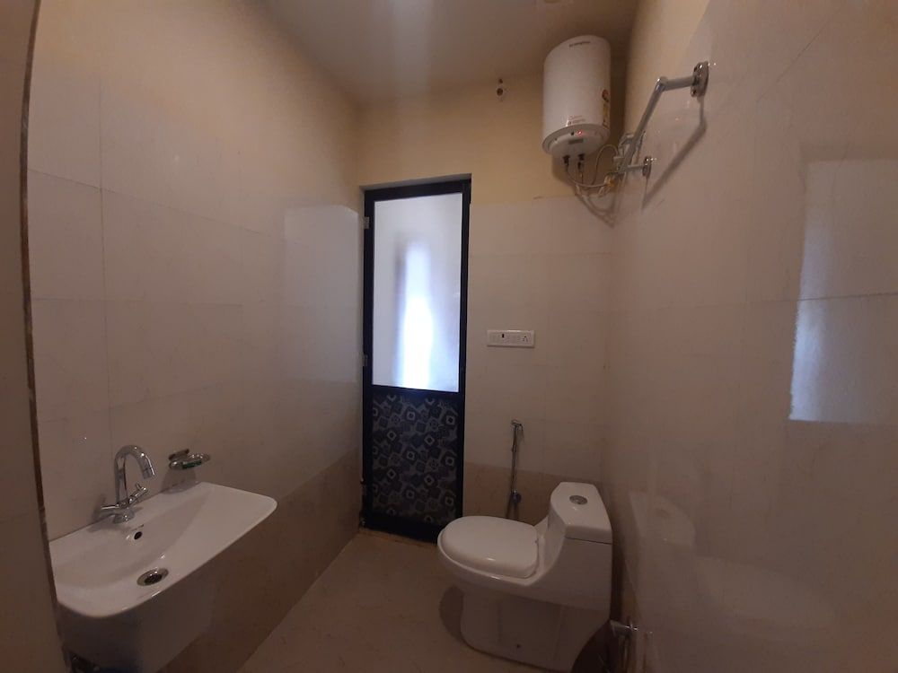 Pushkar Retreat Resort Deluxe Room 11