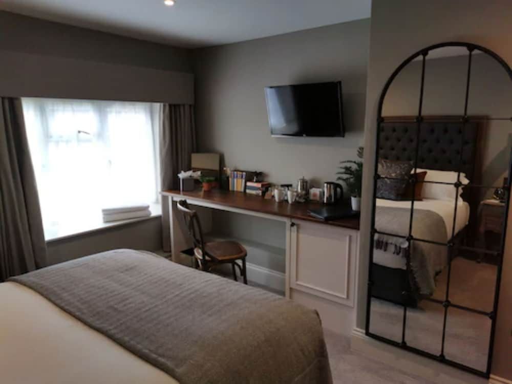 The Swan Inn Luxury Double Room 4