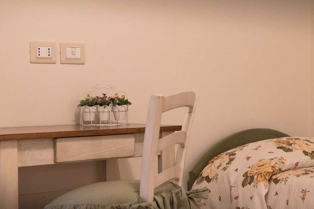 Rosa di Assisi Comfort Room (Frutti) 7