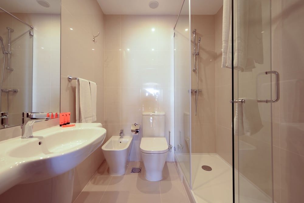 3HB Golden Beach Deluxe Apartment, 1 Bedroom, Sea View 3