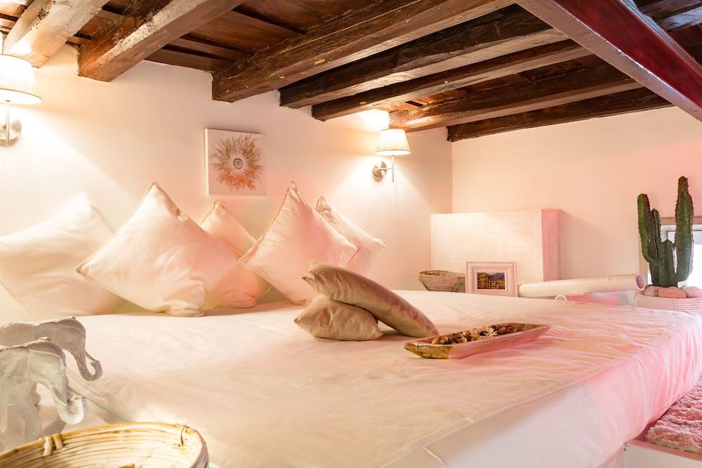 undefined Colosseo Luxury Apartment 7