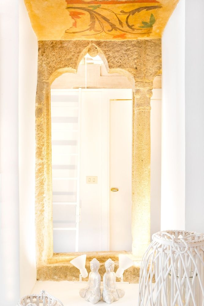 undefined Colosseo Luxury Apartment 9