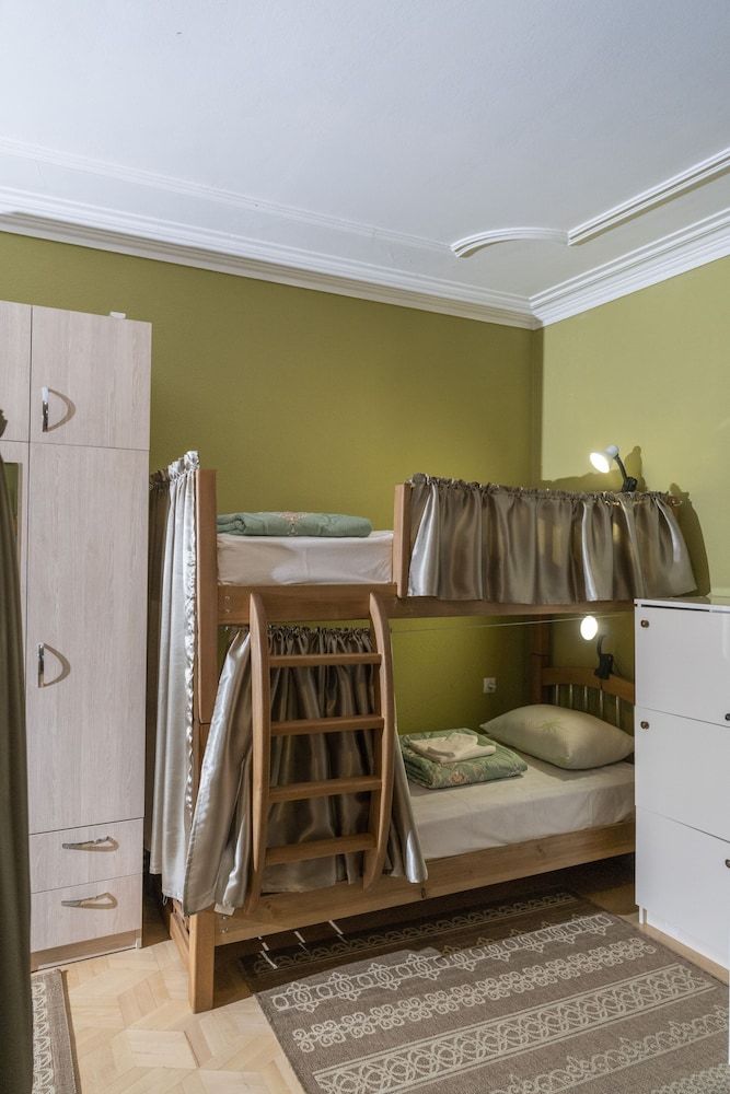 Design Shared Dormitory, Mixed Dorm