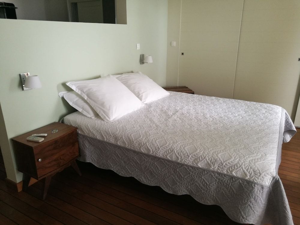 Suite, Canal View (La Cigalière)