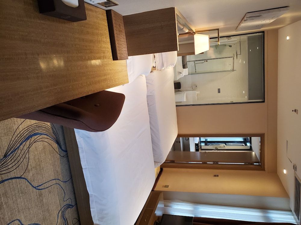 Bo Yi Hotel Family Double Room 2