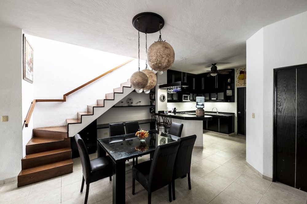 undefined Penthouse Beach Holiday Private Jacuzzi Bbq Family Friendly Maid Service 6