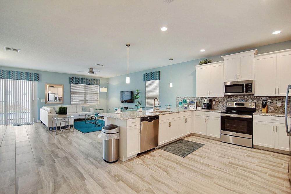 undefined Holiday Retreat by Orlando Short Term 6