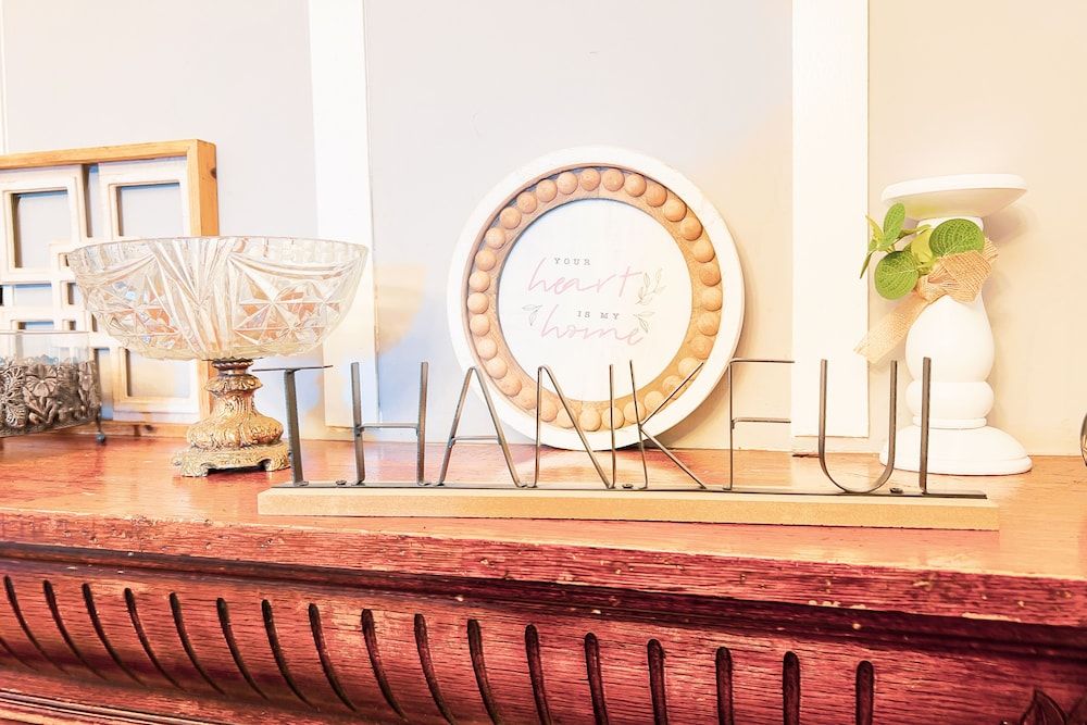 THE 1023 With Private Yard & Parking, Near Falls & Casino by Niagara Hospitality Deluxe House 42