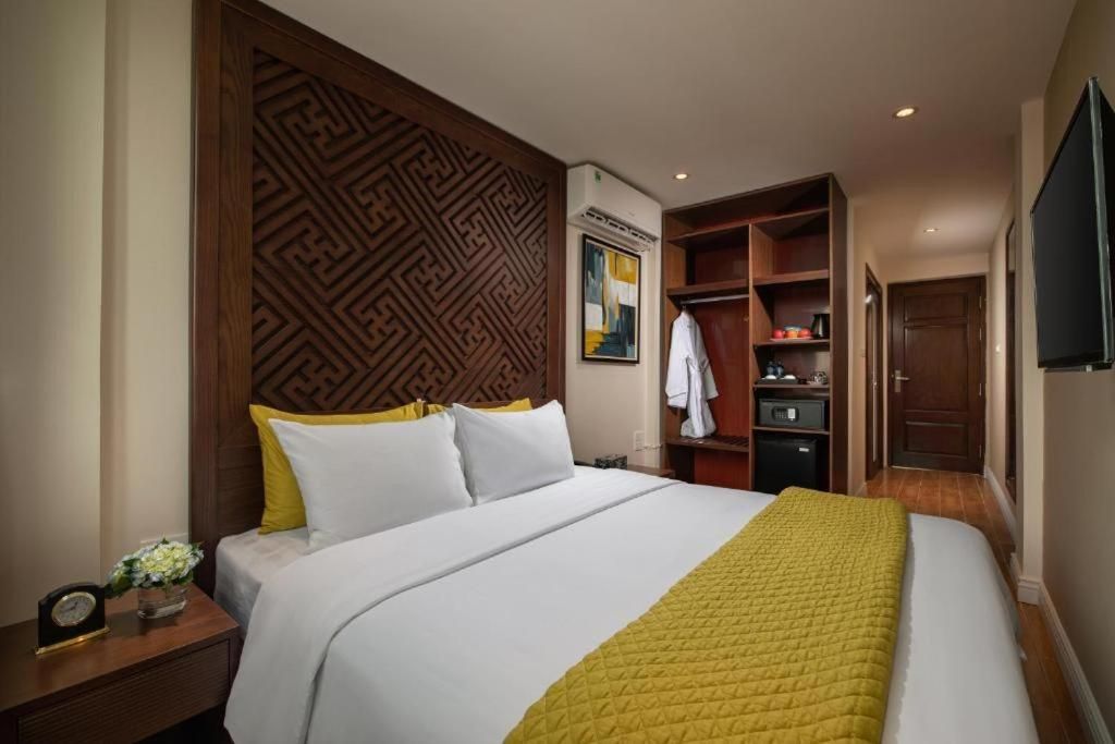 undefined Hanoi Lakeside Premium Hotel 10