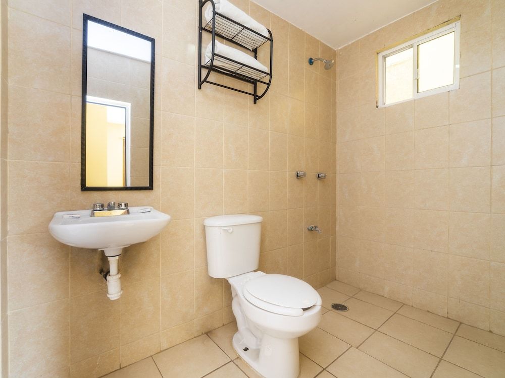 Hotel Zaragoza, San Juan de los Lagos Family Room 6