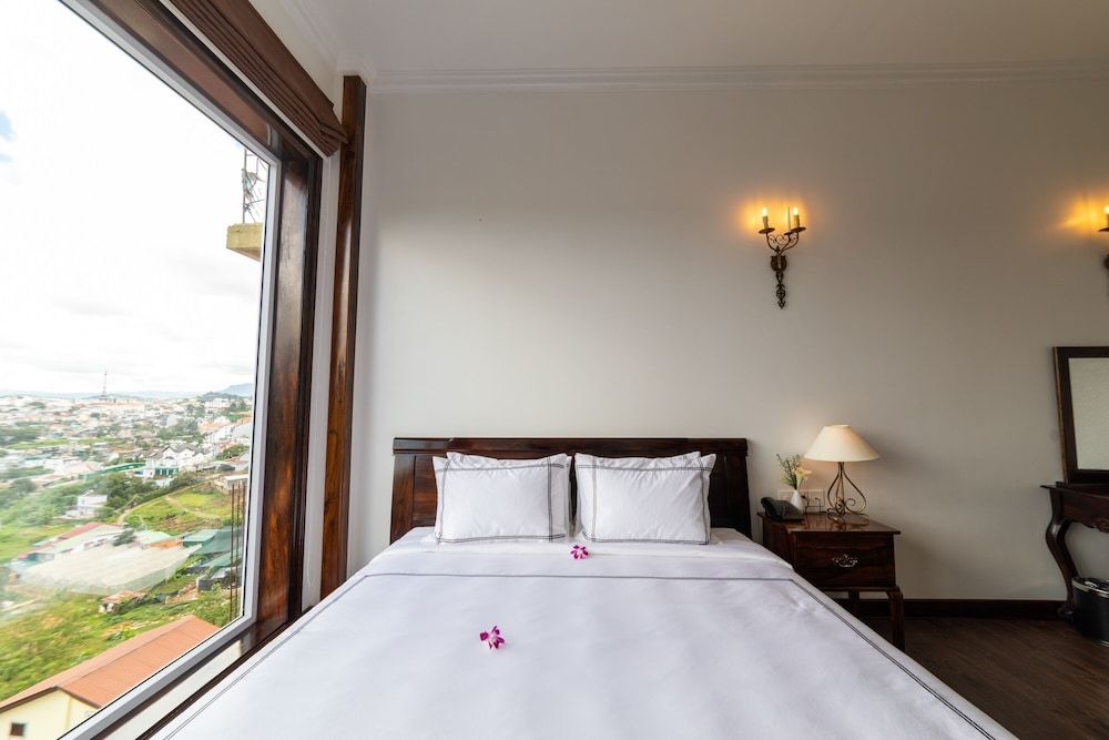 EX Hotel Dalat Premier Deluxe Balcony 3