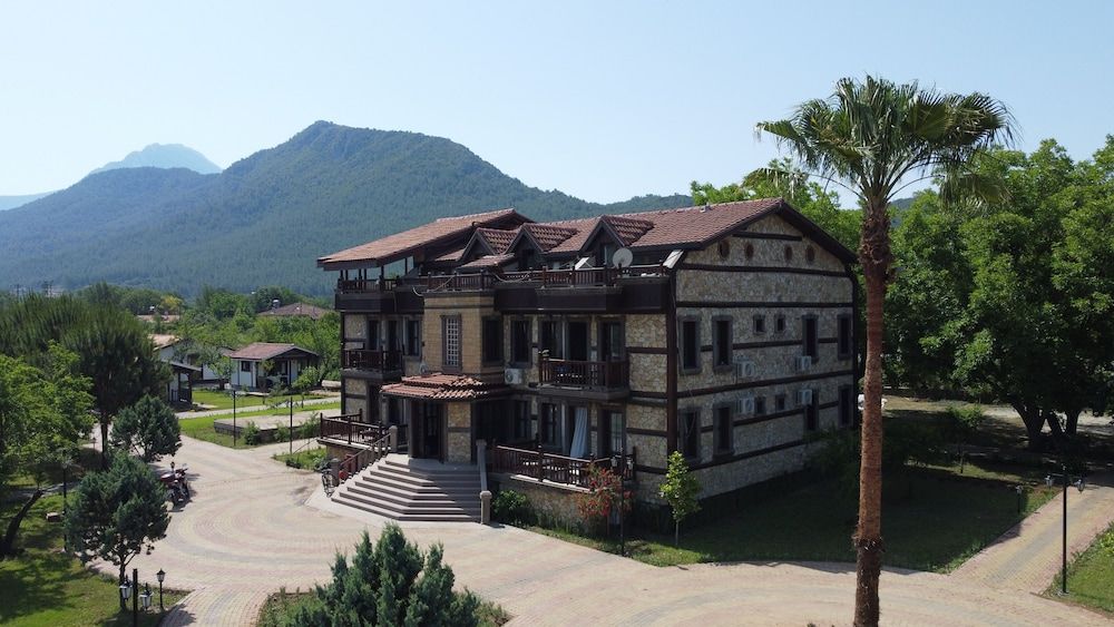 undefined Enso Inn 4