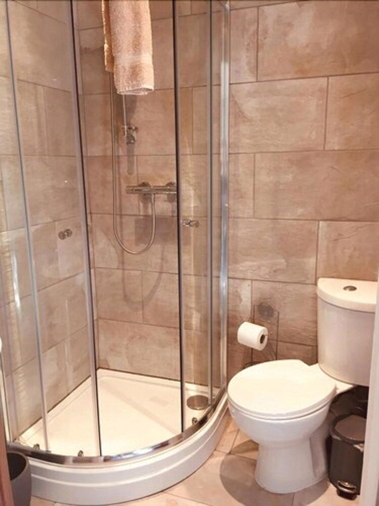 Brass Castle Country House Accommodation Standard Double Room 6