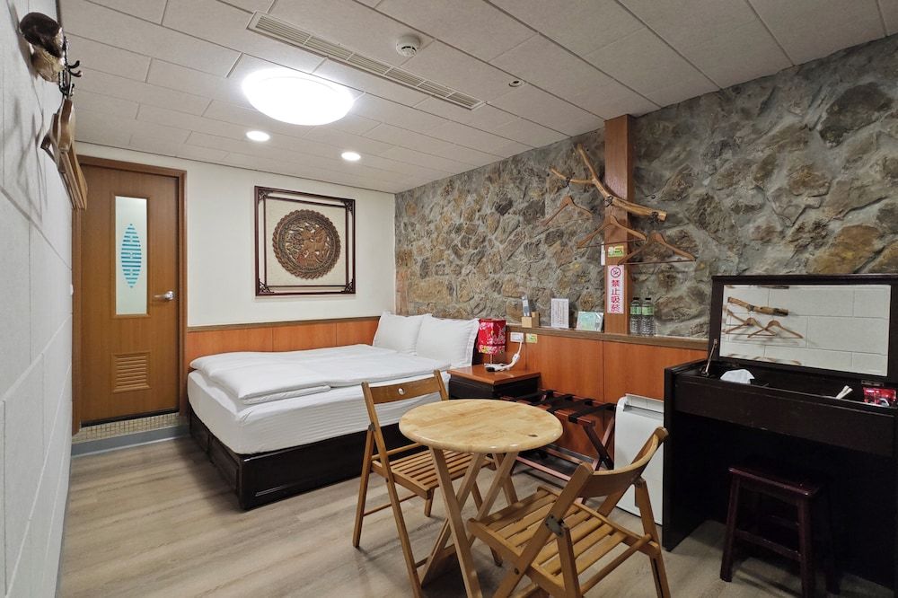 Qu Hi Home Stay Signature Double Room (101) 3