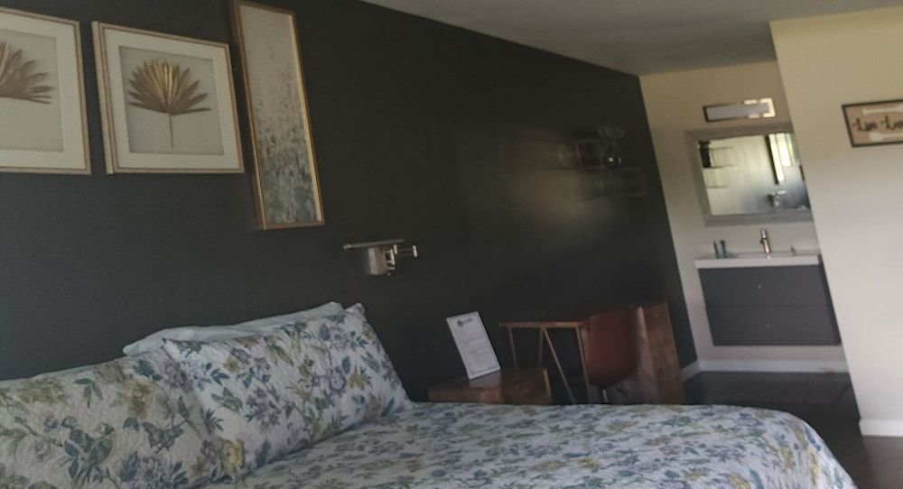 Hotel Lake Anna Deluxe Double Room, Multiple Beds 8