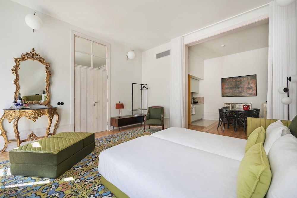 undefined Cais Urban Lodge 4