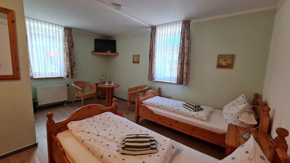 Pension Breitenborn Standard Twin Room, Private Bathroom