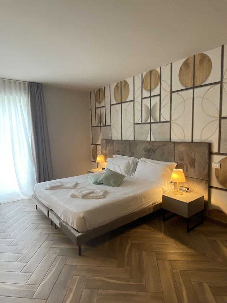 L.A. Home Superior Double Room, 2 Queen Beds, Accessible