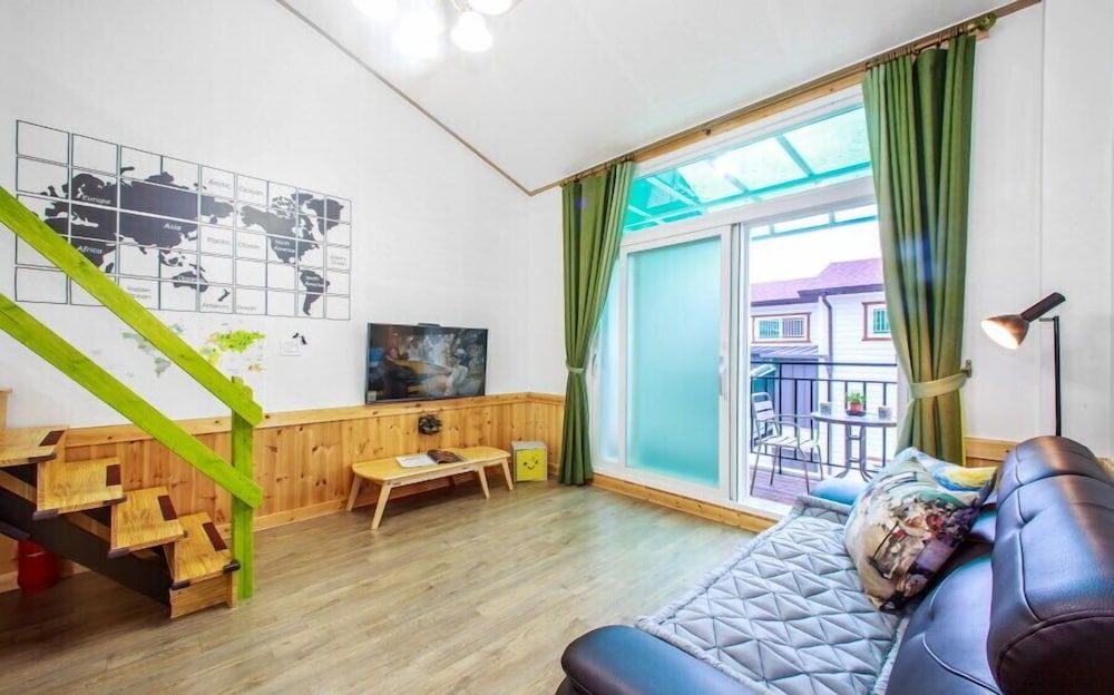 Dreaming Garret Pension Duplex 7