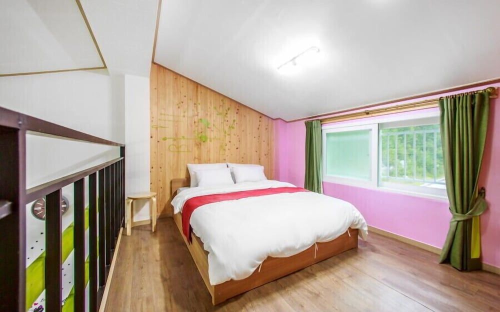 Dreaming Garret Pension Duplex 3