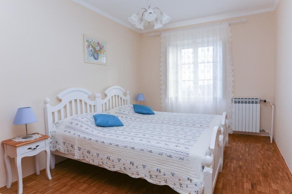 undefined Apartment & Rooms Savonari 2