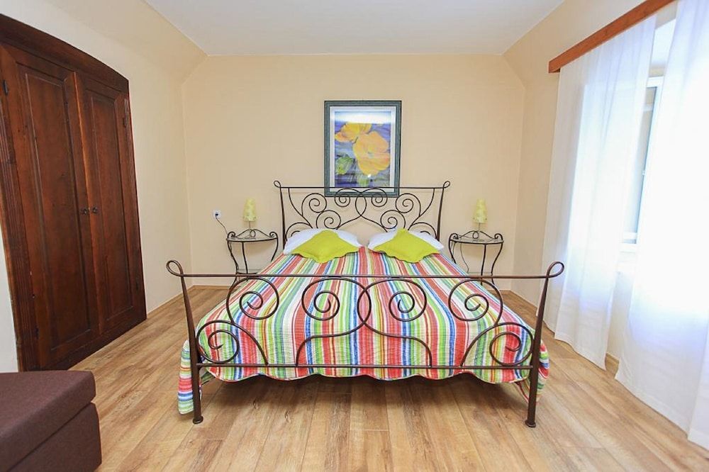 undefined Apartment & Rooms Savonari