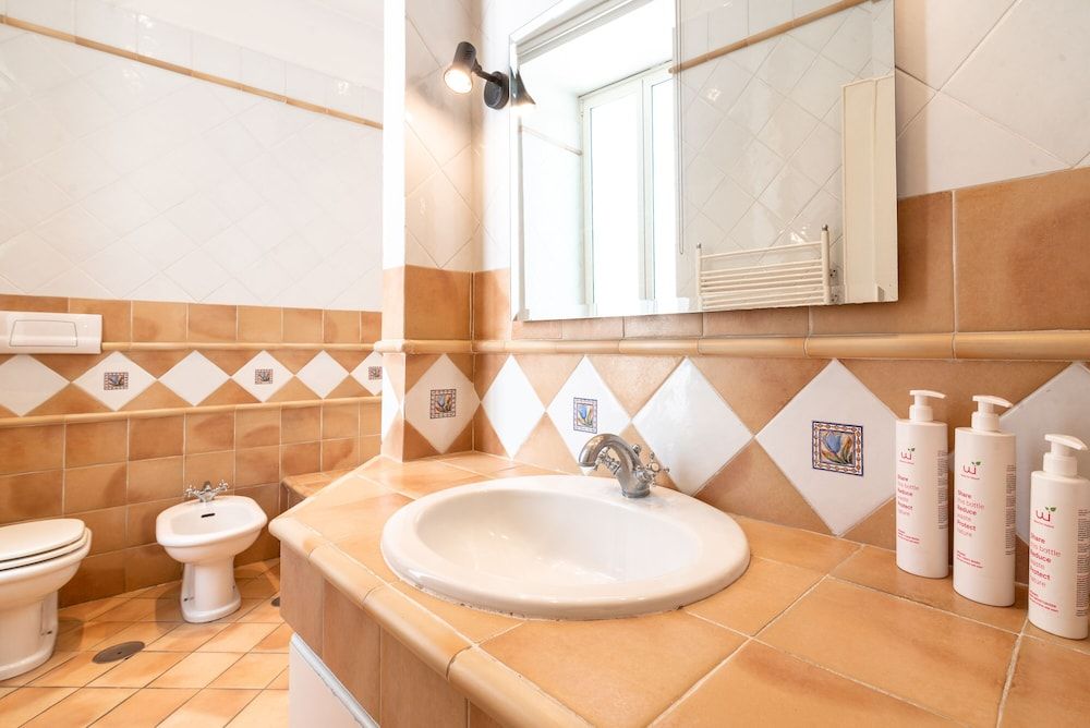 Maiorani Family Apartment nel centro di Napoli Apartment, 4 Bedrooms 15