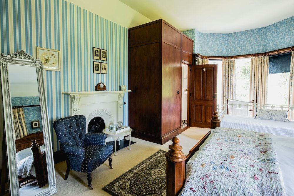 Kiltariff Hall Country House Suite, Ensuite 4