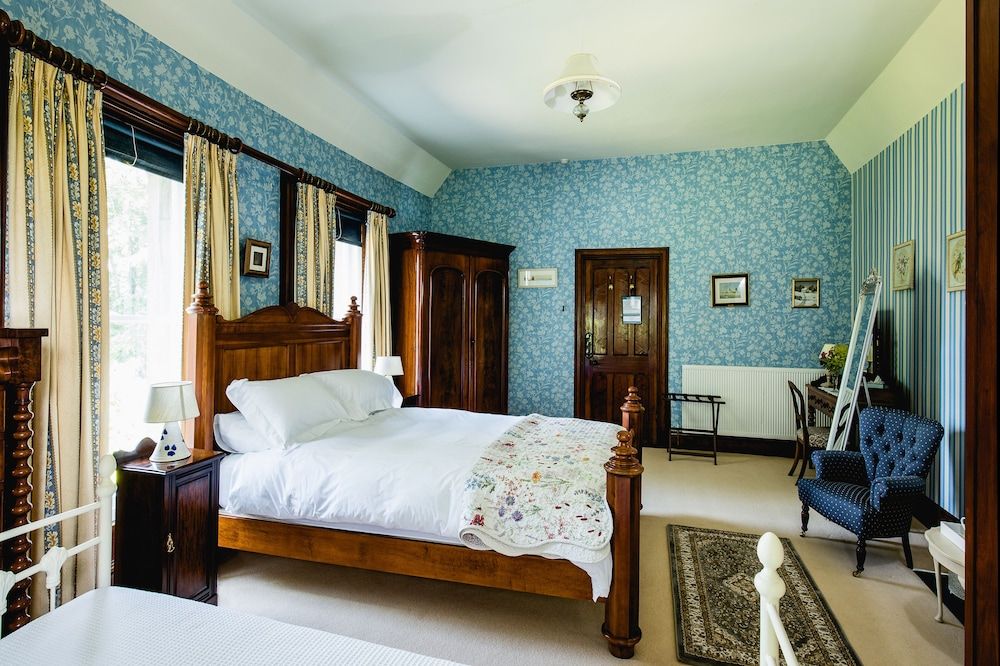 Kiltariff Hall Country House Suite, Ensuite 2