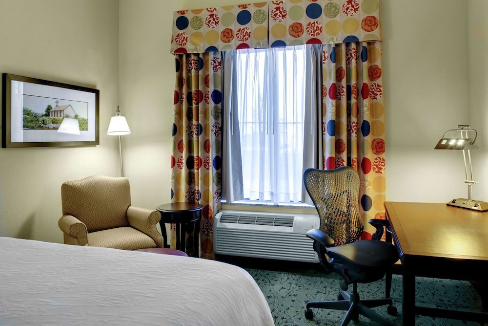 Studio, 1 King Bed, Kitchenette