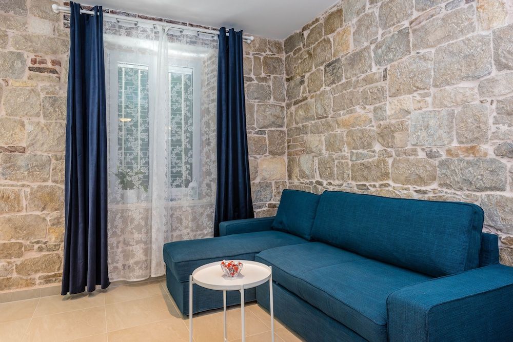 Apartment V.D. 1892 Apartment 15